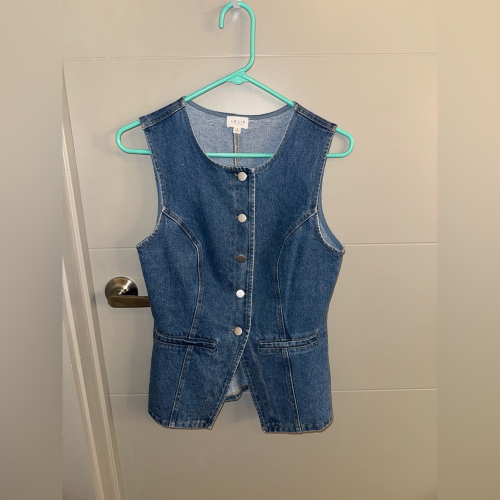 Le Lis Denim Button-Up Vest
